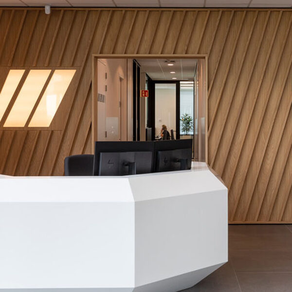 RECEPTION DESK